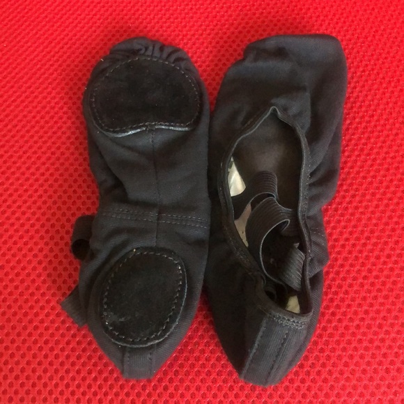 Black Childrens/little kids ballet slippers size UK2.5. So Danca. New with tags! - Picture 2 of 6